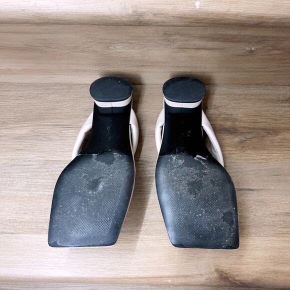 Charles & Keith Padded Thong Sandals (Grey US7) - Picture 6 of 10